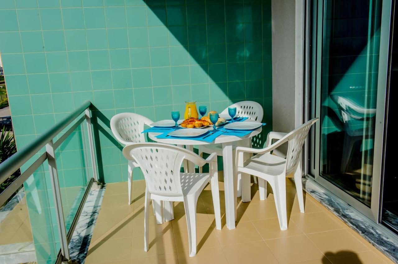 Alojamentos Campo & Mar-T2 Com Piscina São Martinho do Porto Exterior foto